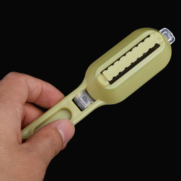 Nice Plastic Fish Scale Stripper Scraper Shaver Descaler Skinner